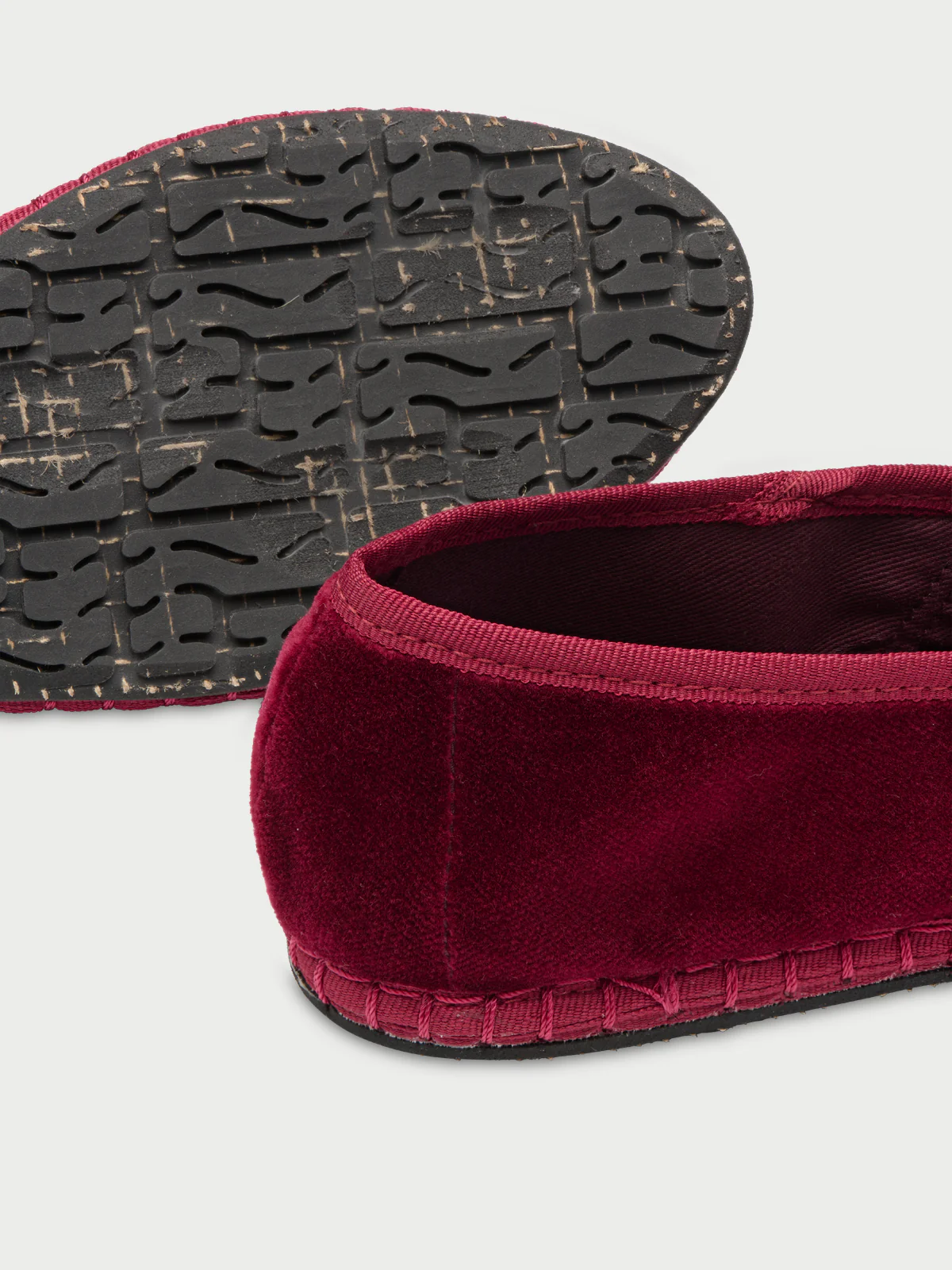 Laurance Burgundy - Image 4